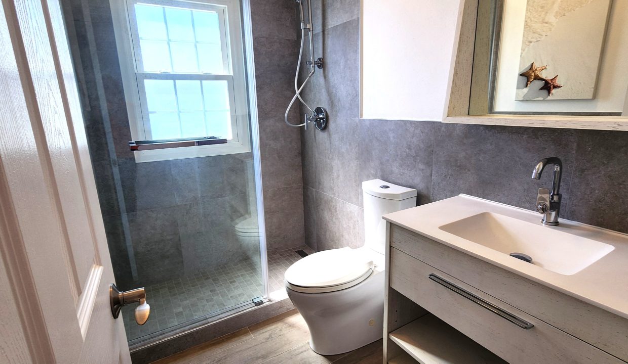 bathroom2