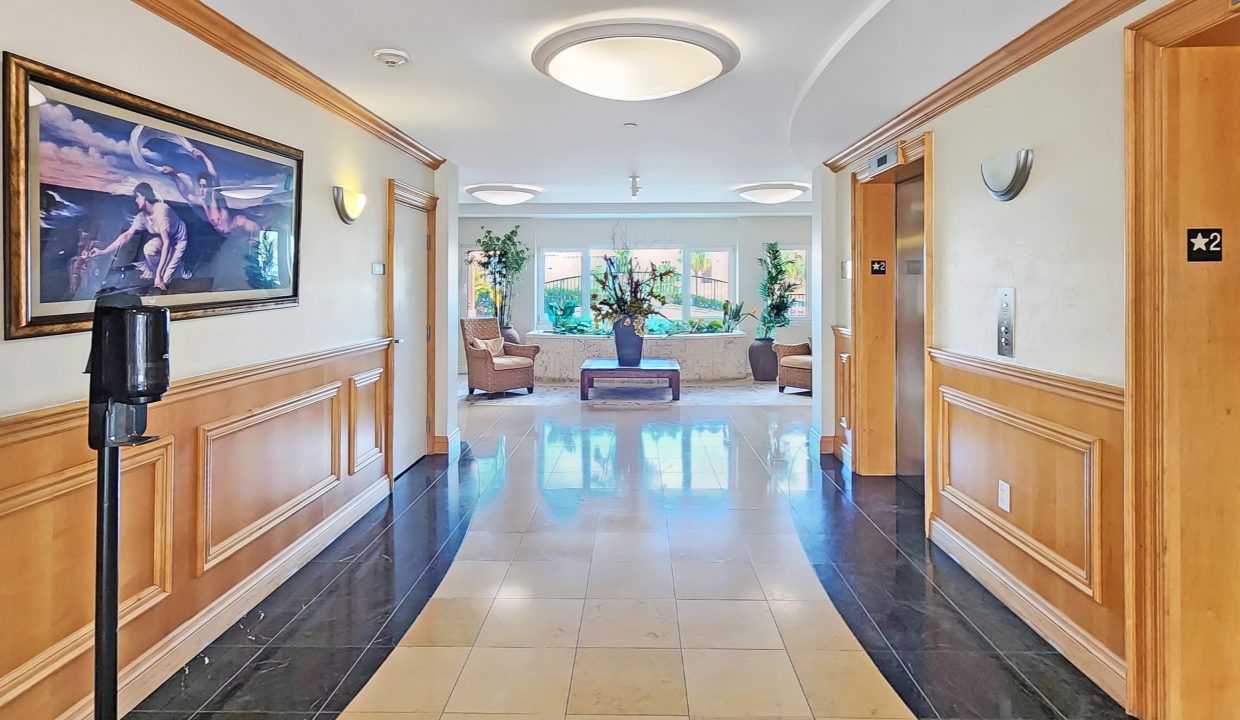 floor2-foyer