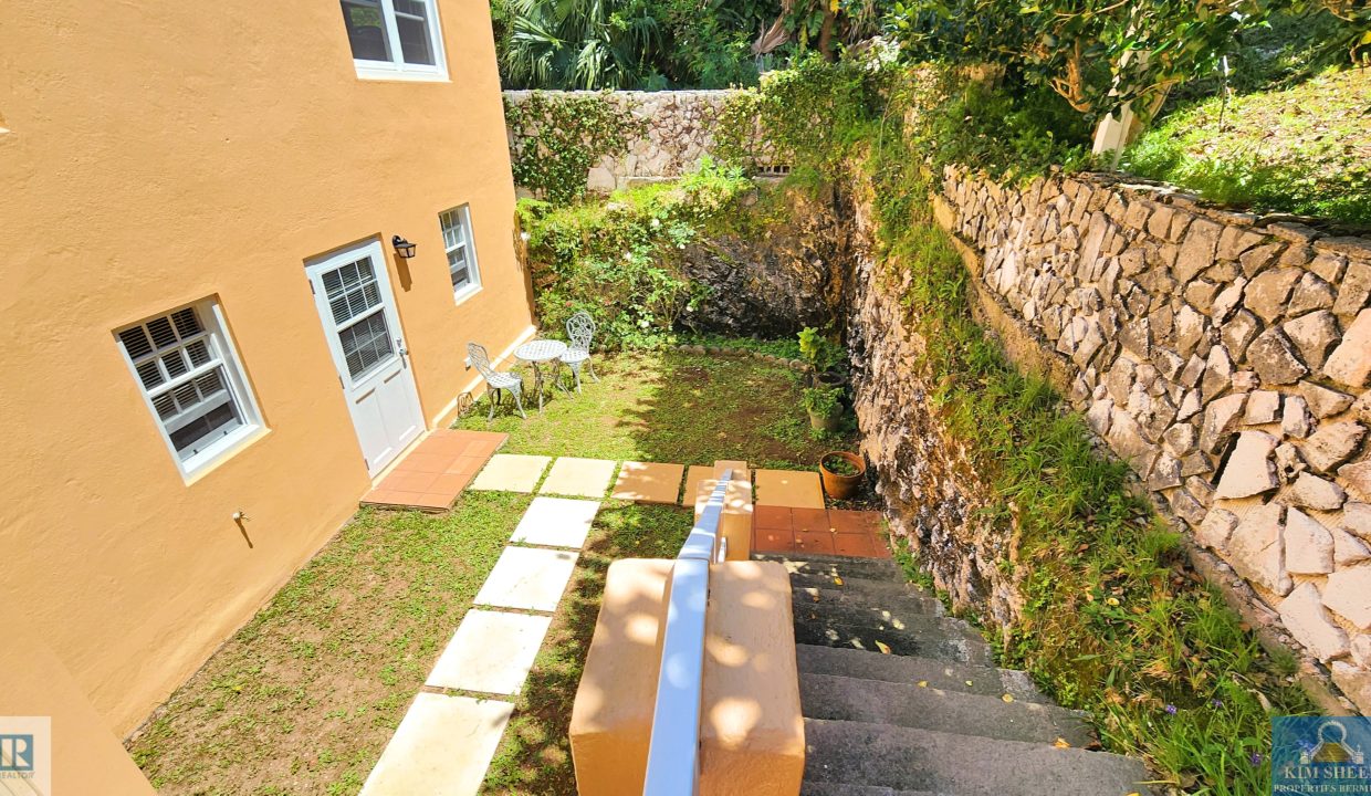 entrance2-fotor-20240422154129